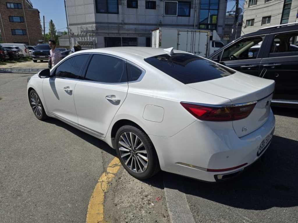 KIA K7 - Vista 4