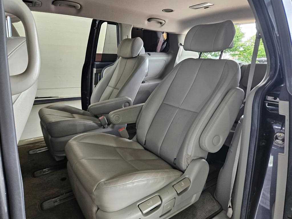 KIA Carnival 2018 Gris - Importación desde Corea - HF Imports Iquique - Foto 13