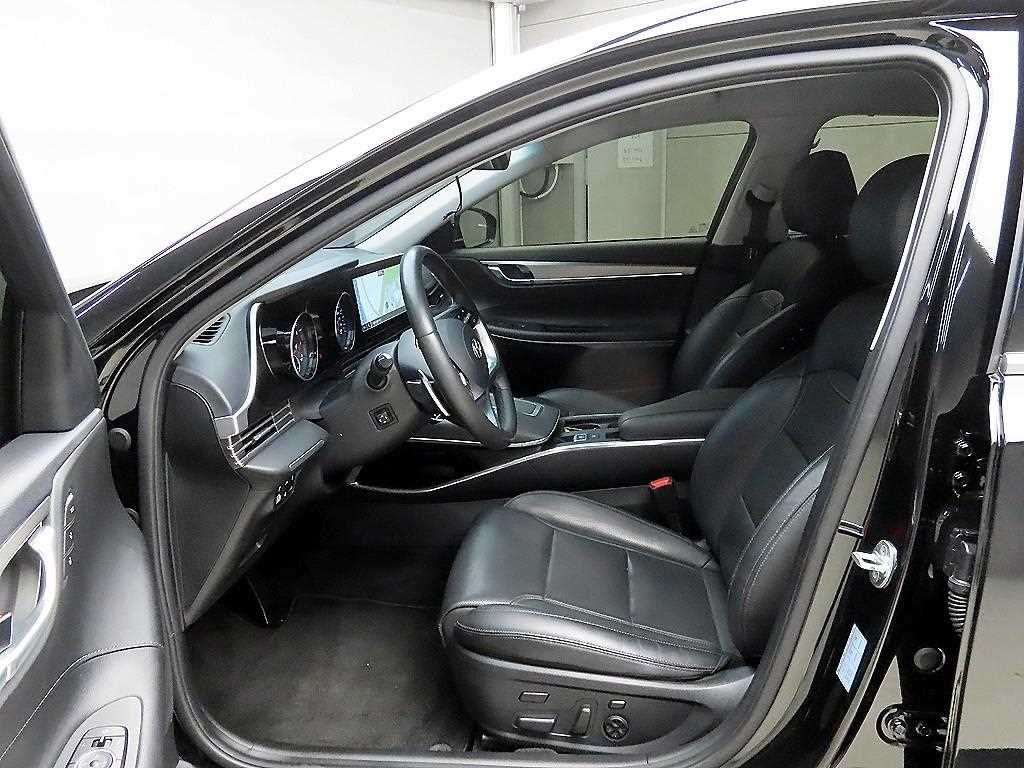 HYUNDAI Grandeur - Vista 5