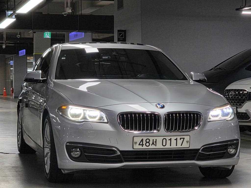 BMW 5 Series - Vista 3