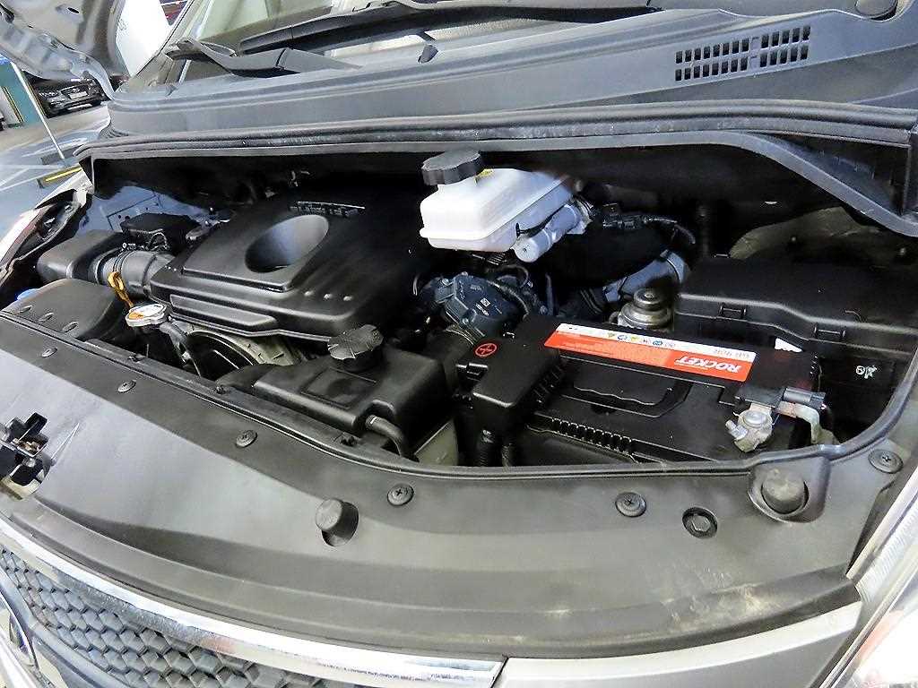 HYUNDAI Starex 2015 Plateado - Importación desde Corea - HF Imports Iquique - Foto 17