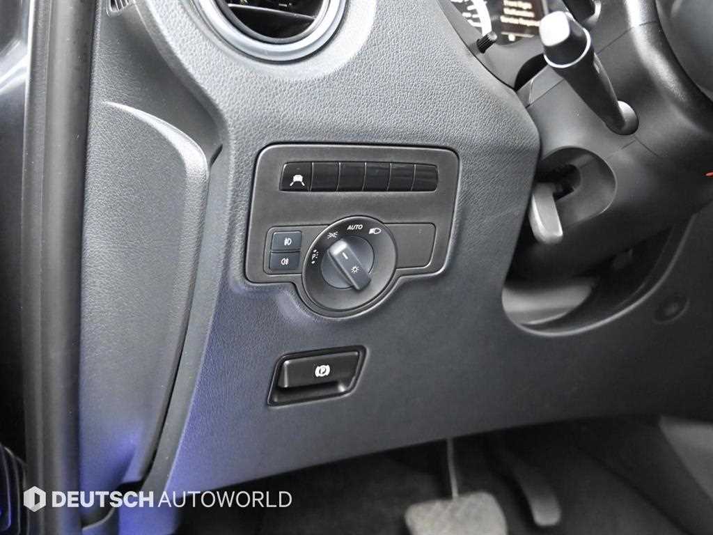 Mercedes Benz V Class 2016 Negro - Importación desde Corea - HF Imports Iquique - Foto 17