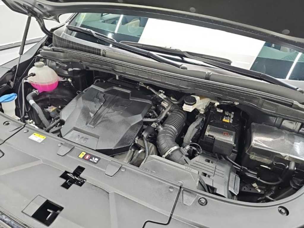 KIA Carnival - Vista 5