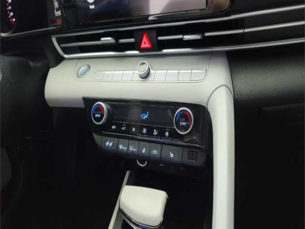 HYUNDAI Avante - Vista 8