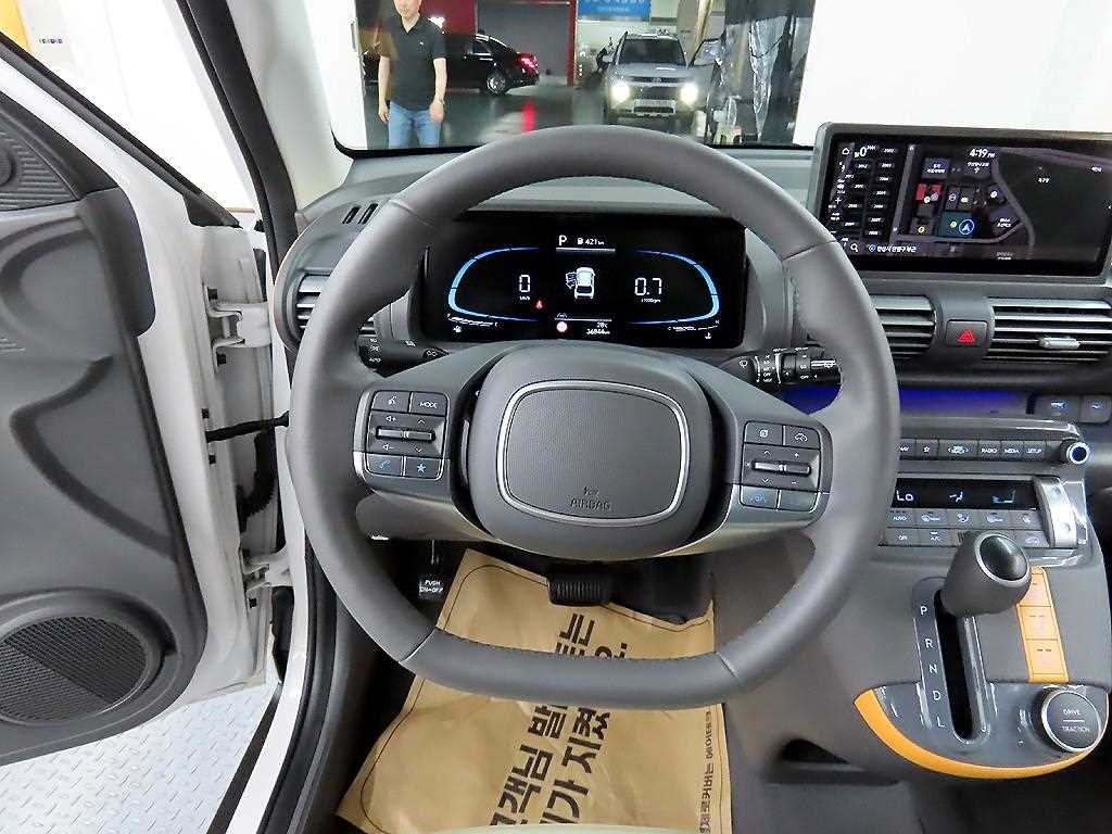 HYUNDAI Casper - Vista 9