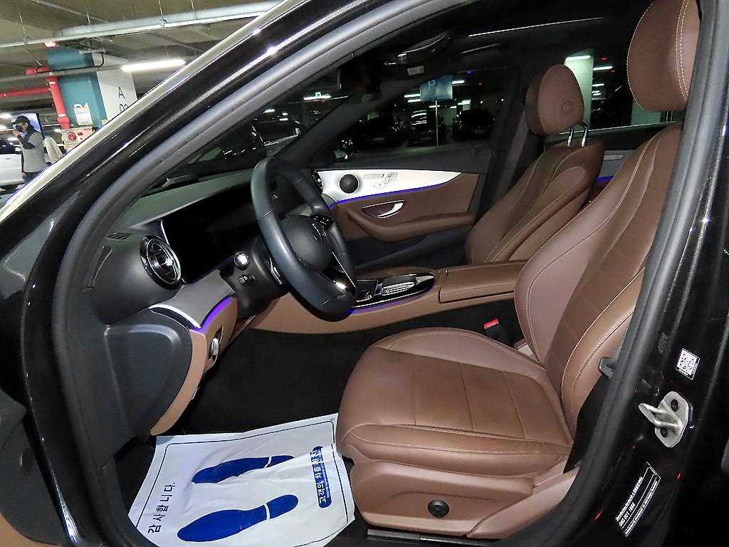 Mercedes Benz E class - Vista 6
