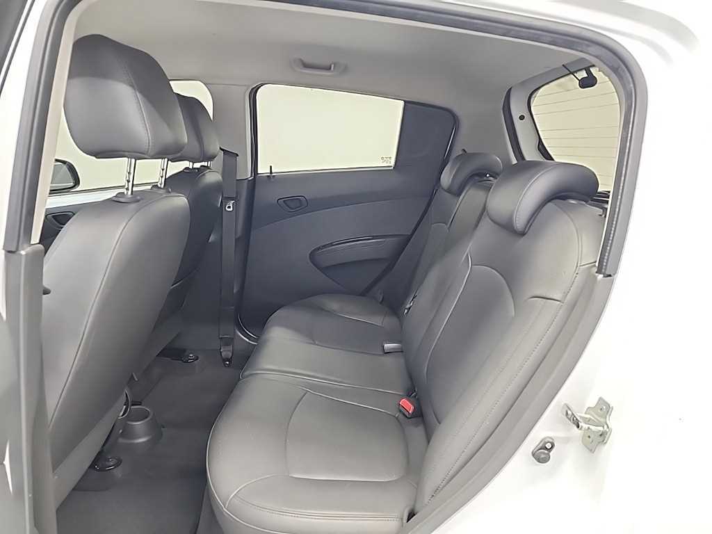 Chevrolet Spark - Vista 12