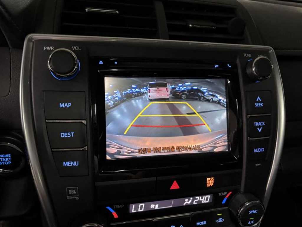 Toyota Camry - Vista 8