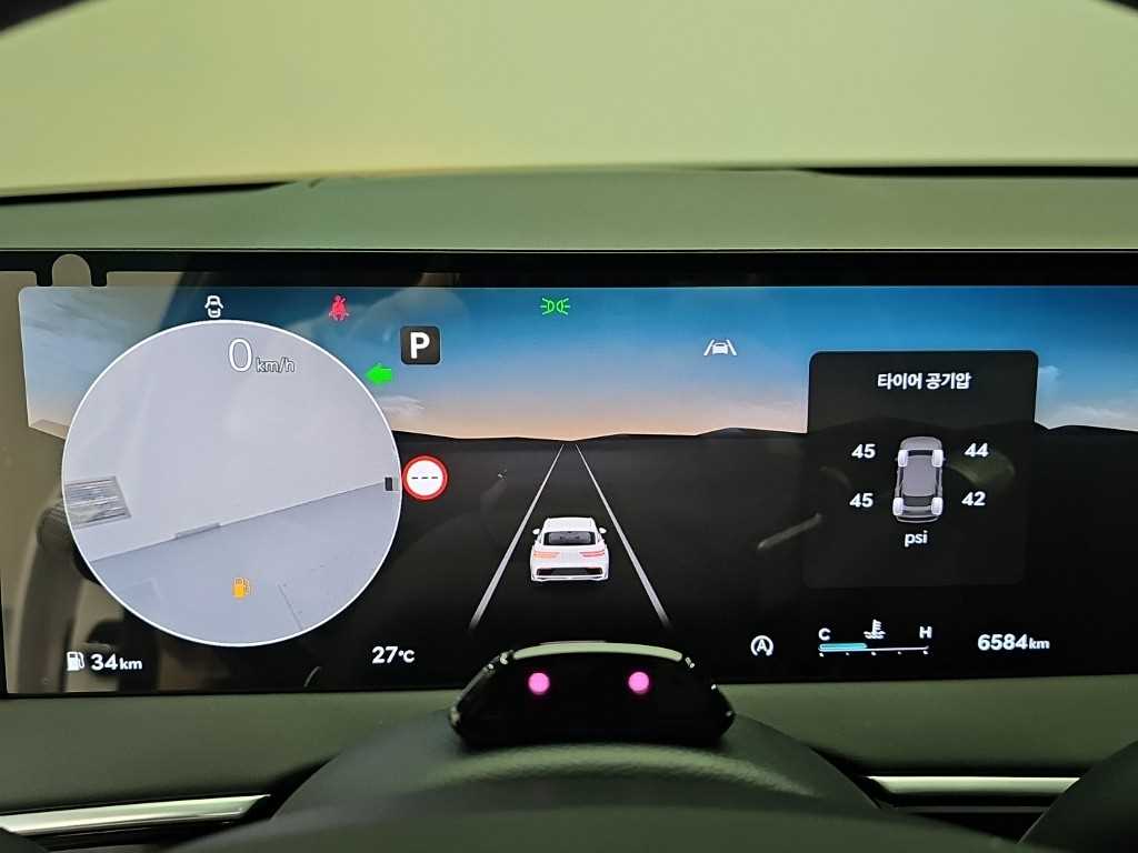 Genesis GV70 - Vista 6