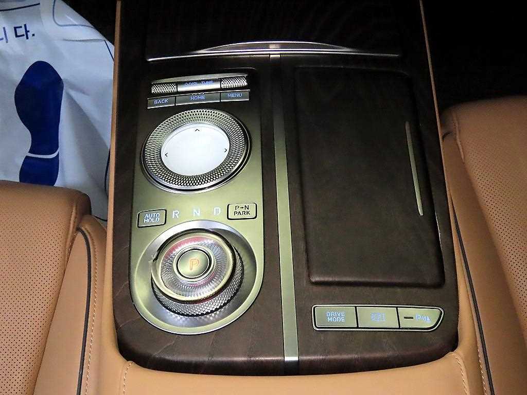 Genesis G80 - Vista 12