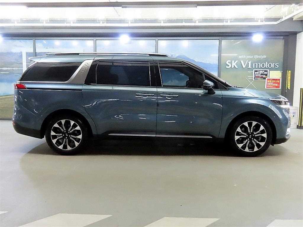 KIA Carnival - Vista 3