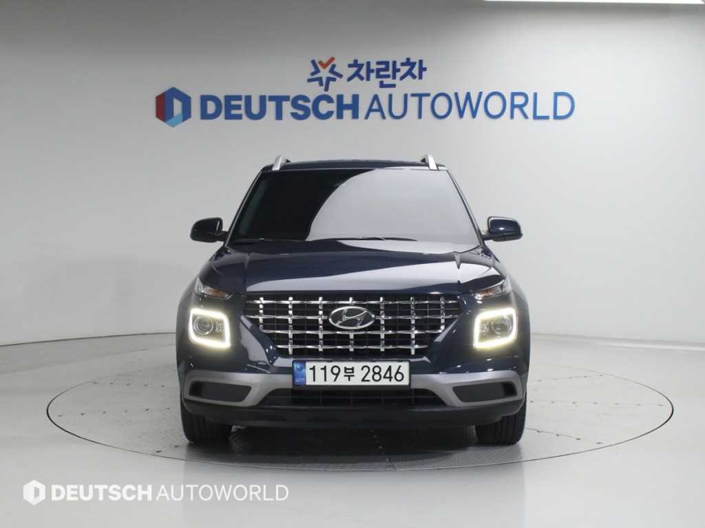 HYUNDAI Venue - Vista 3