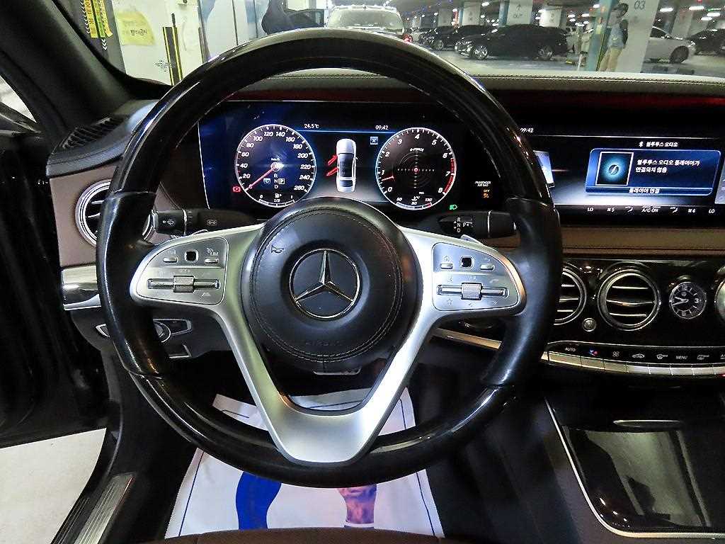 Mercedes Benz S Class - Vista 8