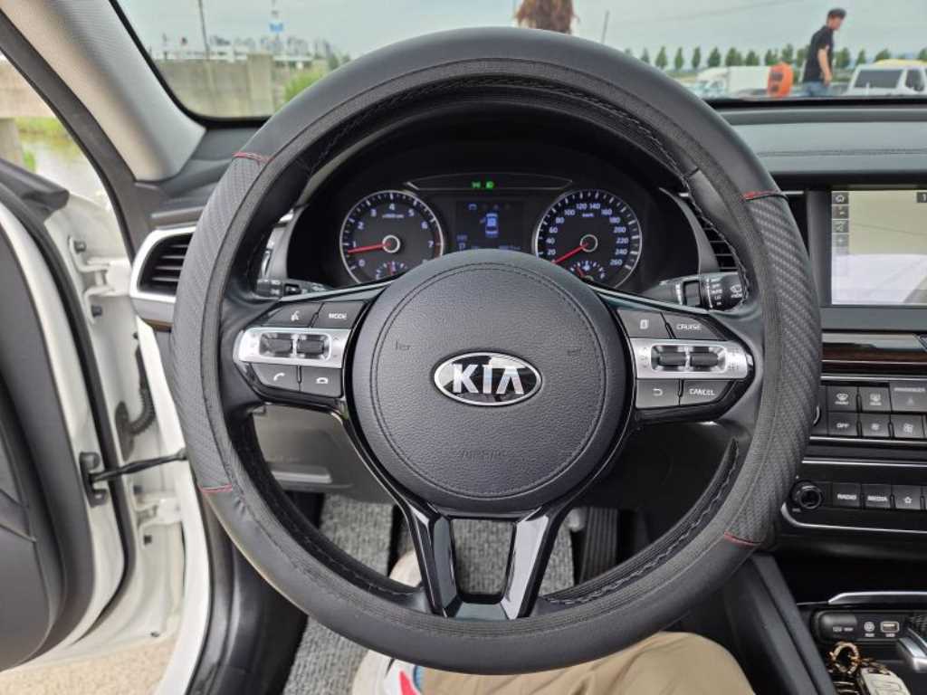 KIA K7 - Vista 11