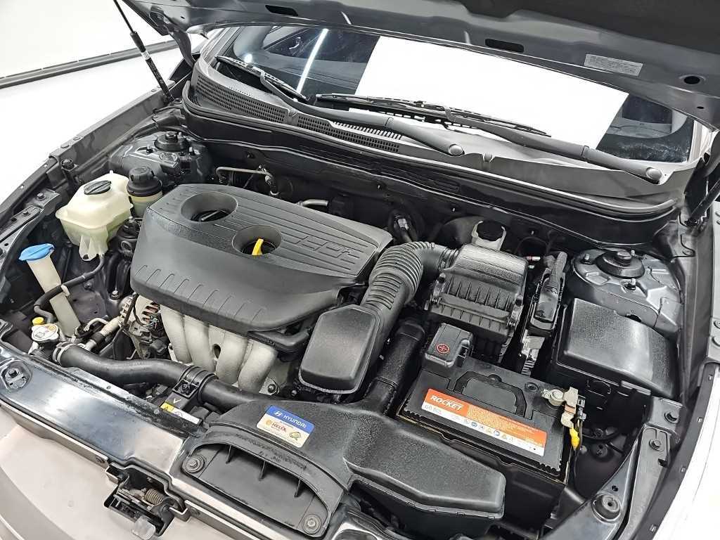 HYUNDAI Sonata - Vista 5