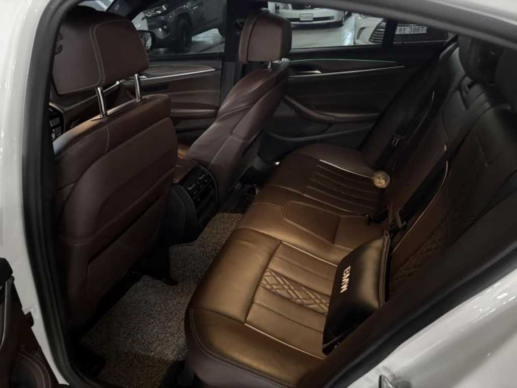 BMW 5 Series - Vista 6