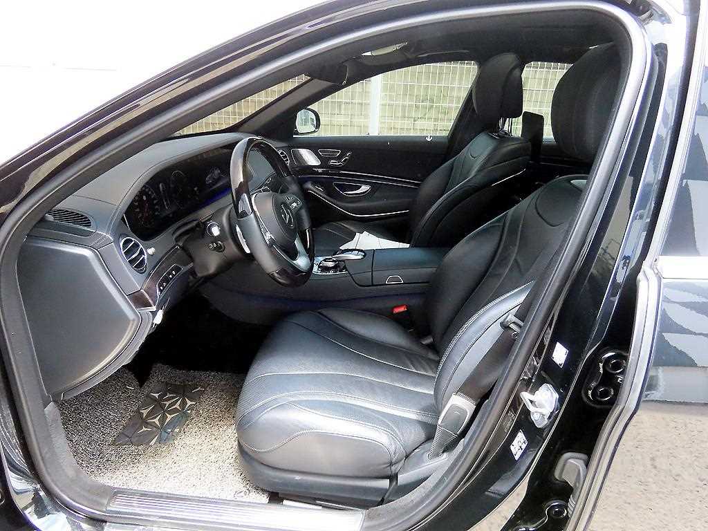 Mercedes Benz S Class - Vista 5