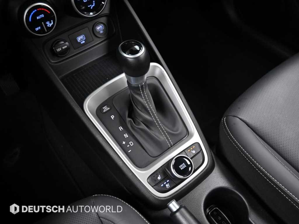 HYUNDAI Venue - Vista 9