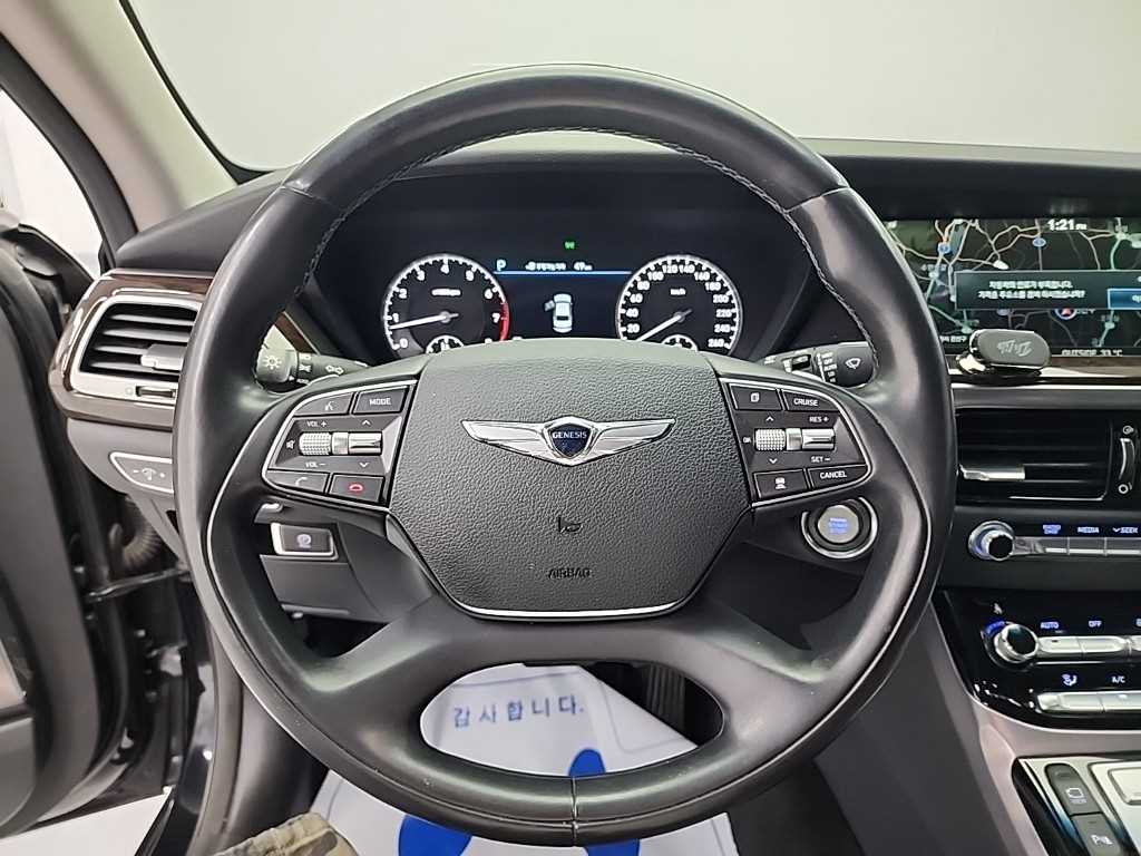 Genesis EQ900 - Vista 9