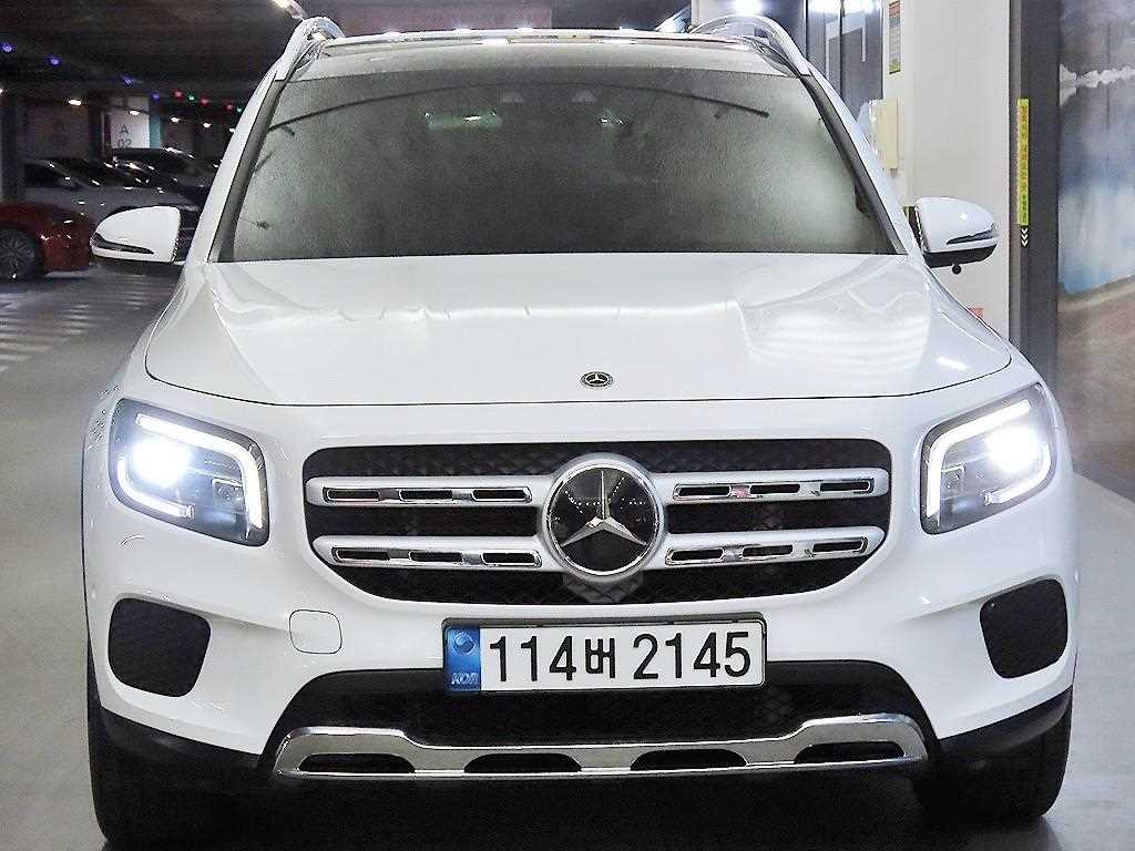 Mercedes Benz GLB Class - Vista 2