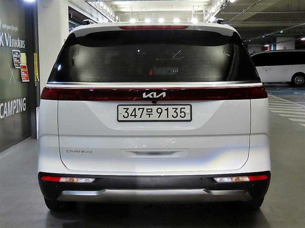 KIA Carnival - Vista 5