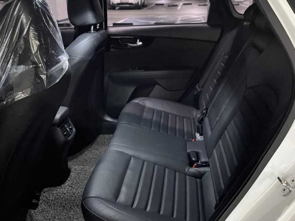 KIA K3 - Vista 6