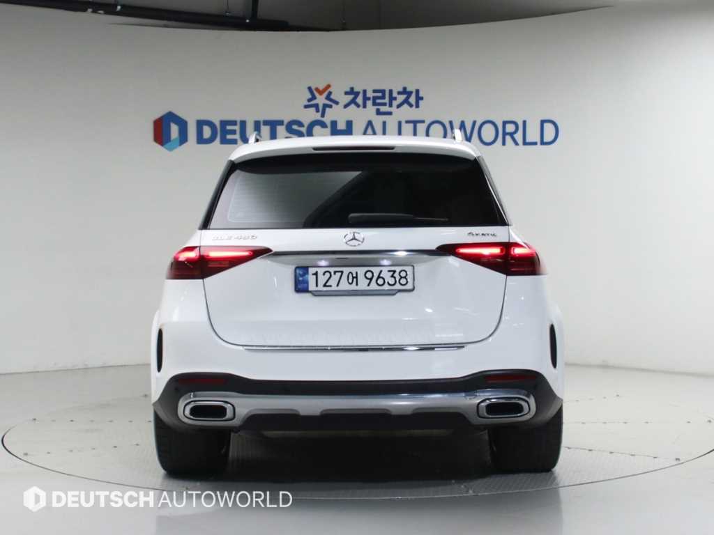 Mercedes Benz GLE Class - Vista 4