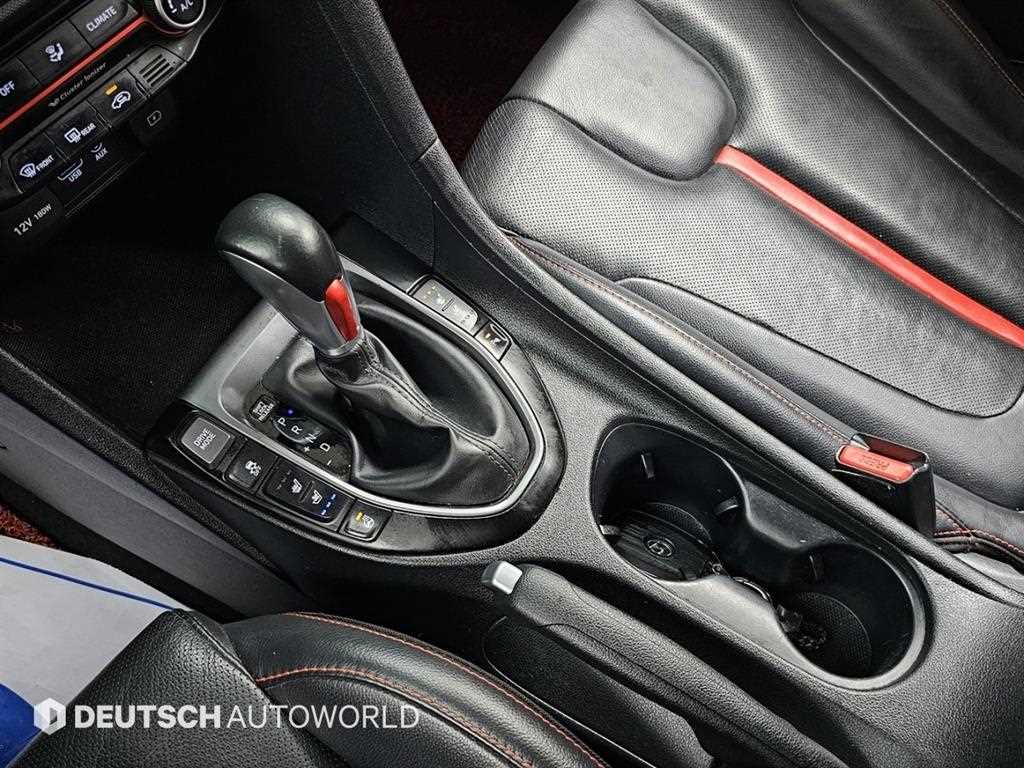 HYUNDAI Veloster - Vista 9