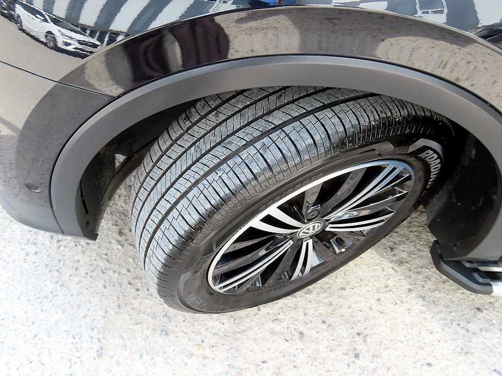 Volkswagen Tiguan 2020 Negro - Importación desde Corea - HF Imports Iquique - Foto 20