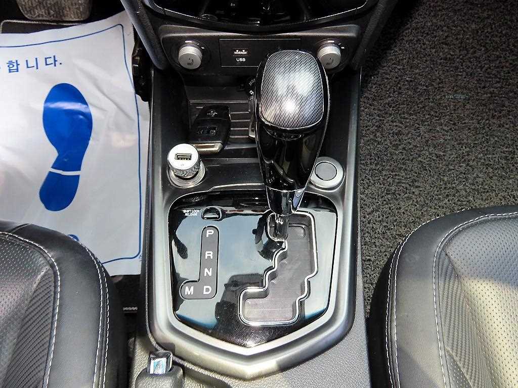 Ssangyong Tivoli - Vista 10