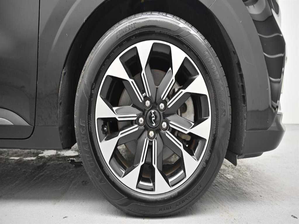 KIA Carnival - Vista 5