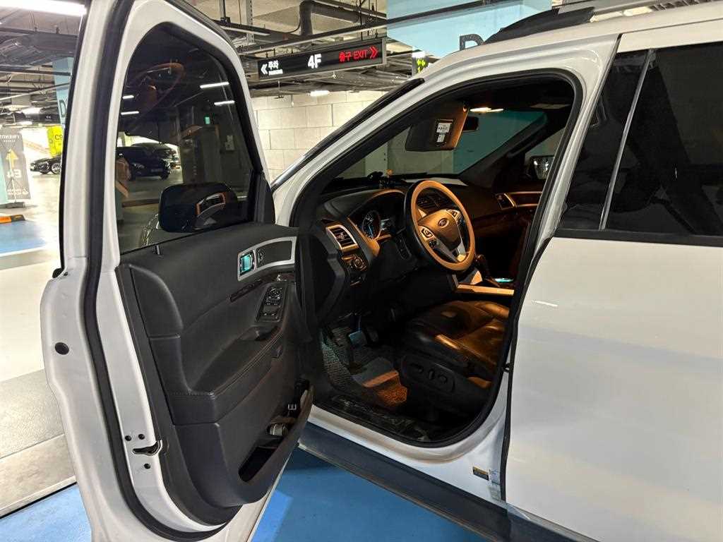 Ford Explorer - Vista 7