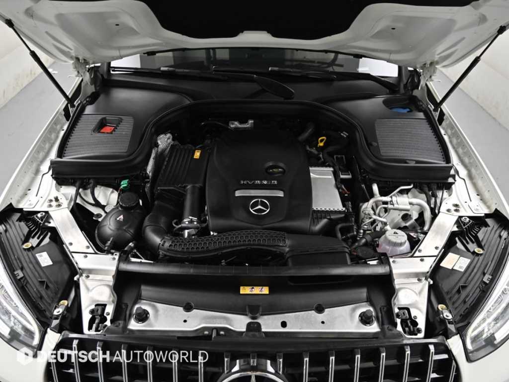 Mercedes Benz GLC Class - Vista 6