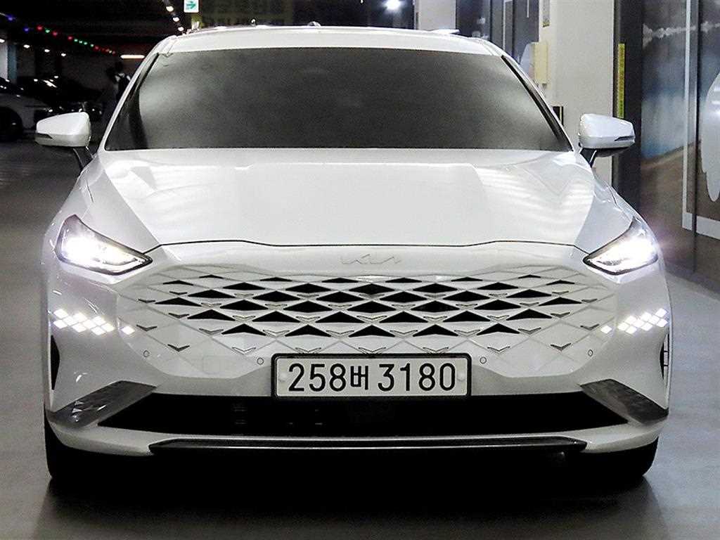 KIA K8 - Vista 2