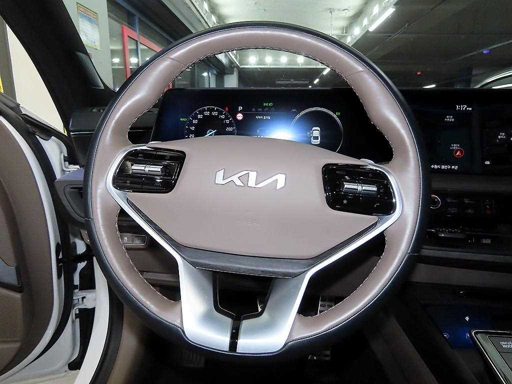 KIA K8 - Vista 8