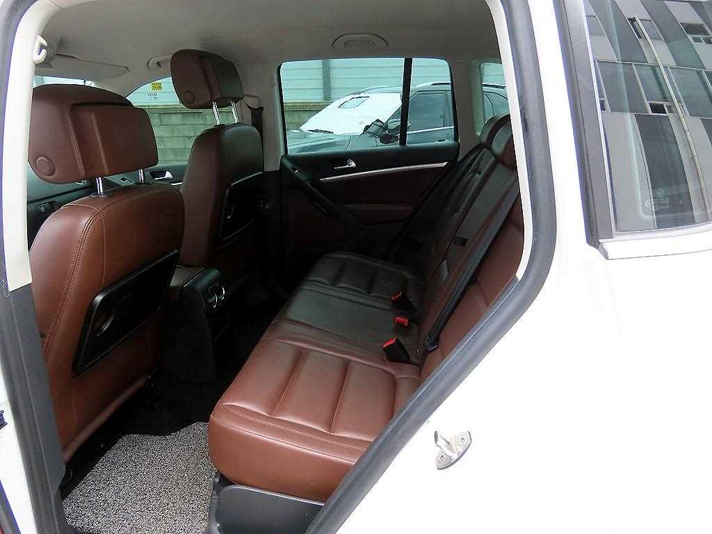 Volkswagen Tiguan - Vista 6