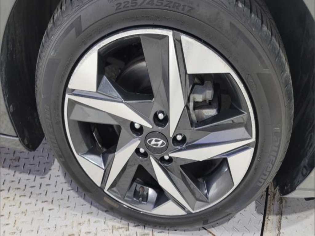 HYUNDAI Avante - Vista 6