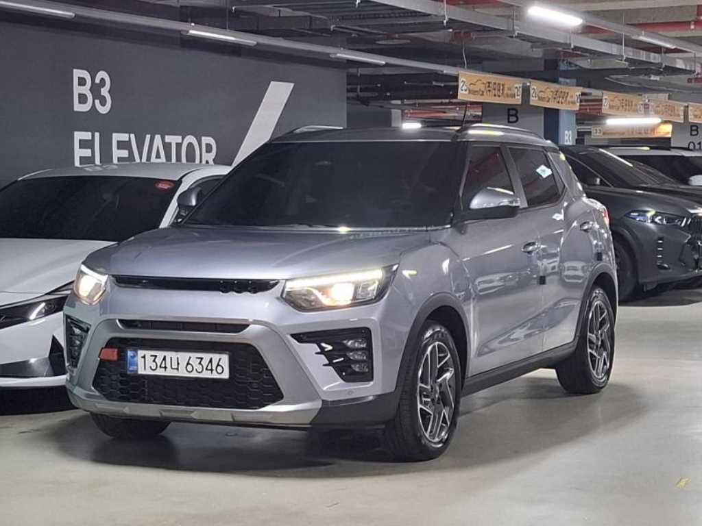 Ssangyong Tivoli 2024 Blanco - Importación desde Corea - HF Imports Iquique - Foto 1