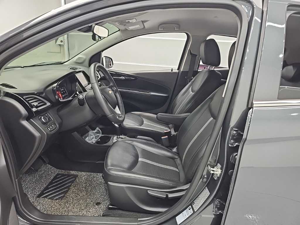 Chevrolet Spark - Vista 11