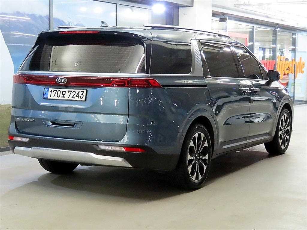 KIA Carnival - Vista 4