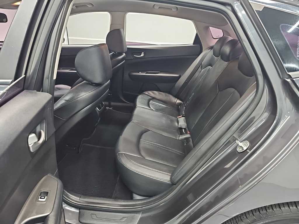 KIA K5 - Vista 12