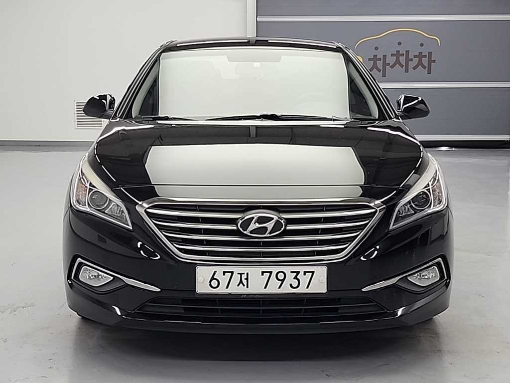 HYUNDAI Sonata - Vista 2