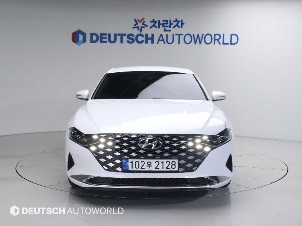 HYUNDAI Grandeur - Vista 3
