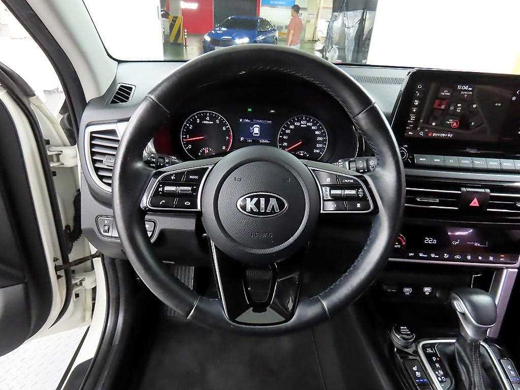 KIA Seltos - Vista 9