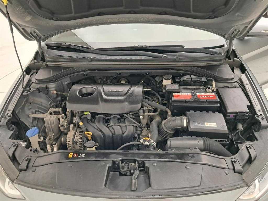 HYUNDAI Avante 2017 Gris - Importación desde Corea - HF Imports Iquique - Foto 18