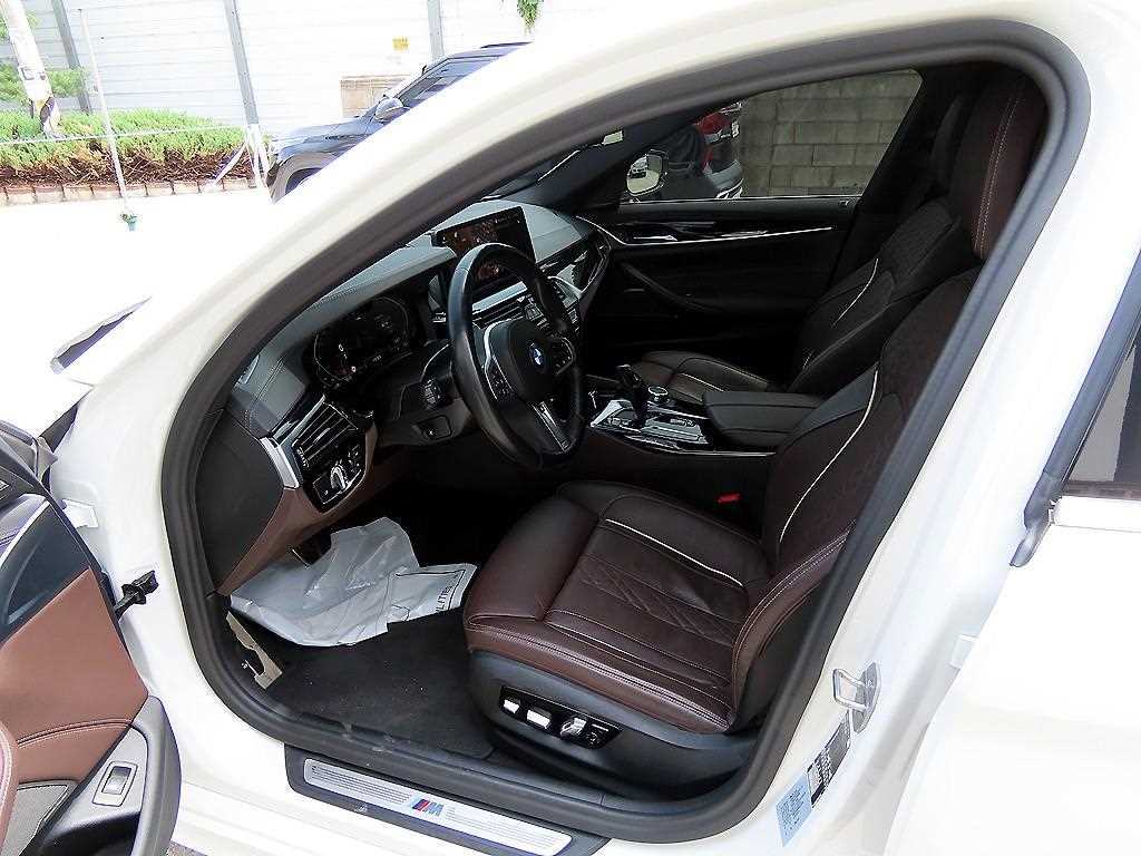 BMW 5 Series - Vista 5