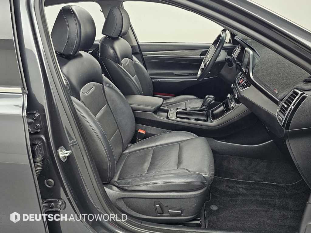 HYUNDAI Grandeur - Vista 10
