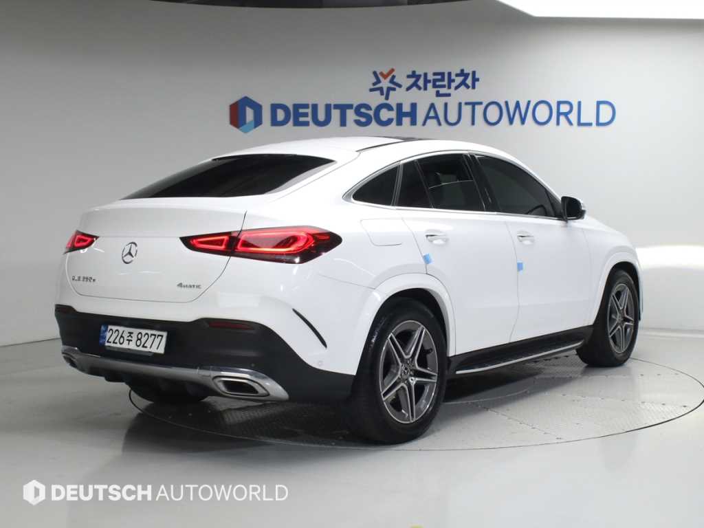 Mercedes Benz GLE Class - Vista 2