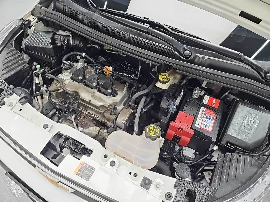 Chevrolet Spark - Vista 5