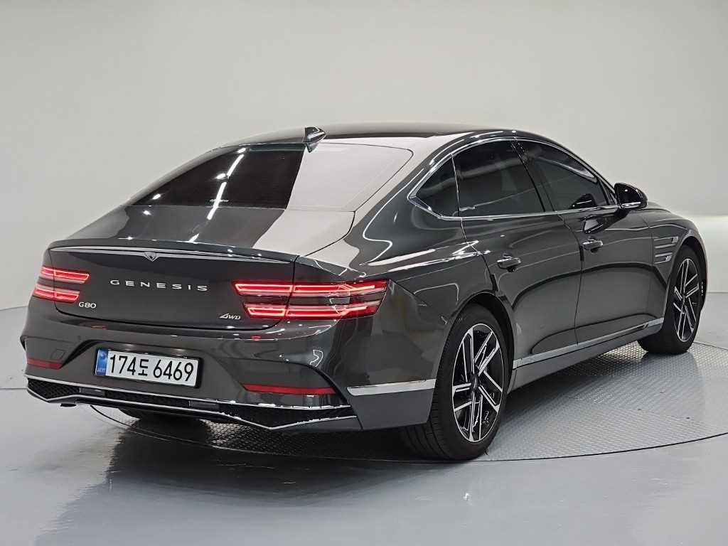 Genesis G80 - Vista 4